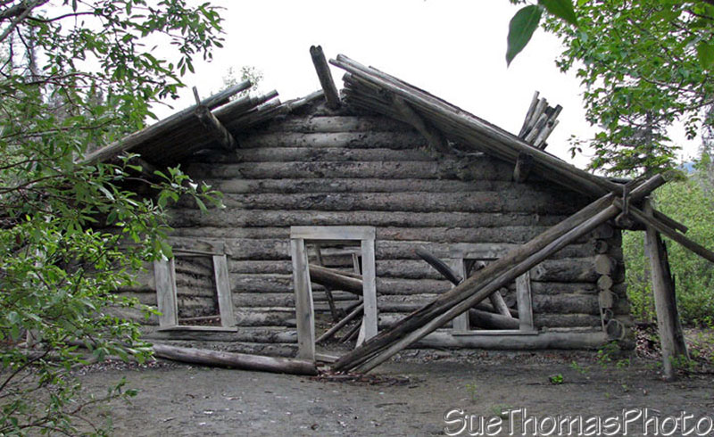 Log building at Silver City, Kluane Lake, Yukon