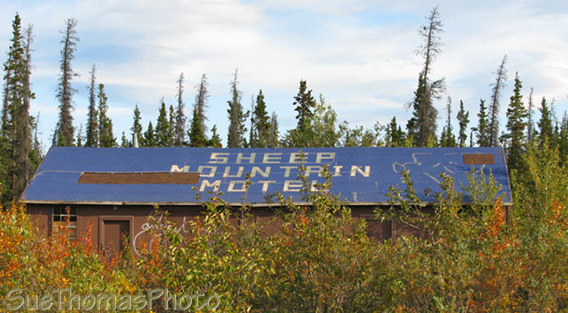 sign at Kluane Lake, Yukon